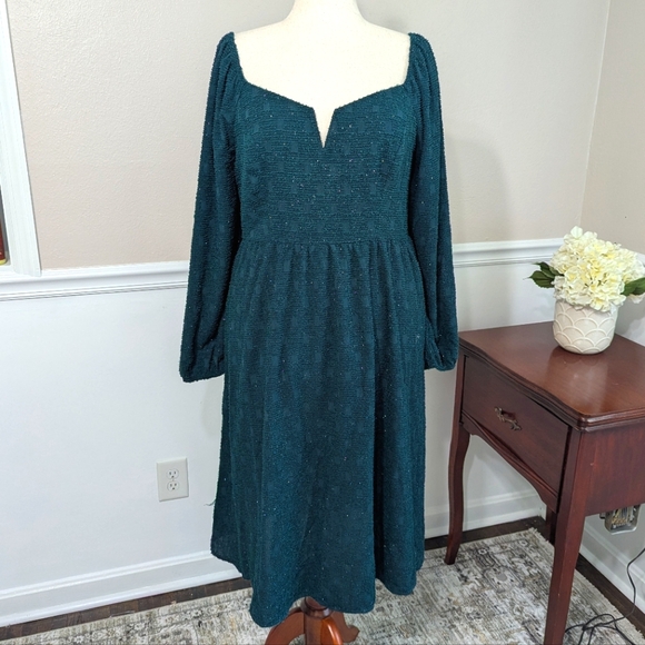 BloomChic Dresses & Skirts - 3/$30 NWT Bloomchic Sparkle Green Dress 18/20